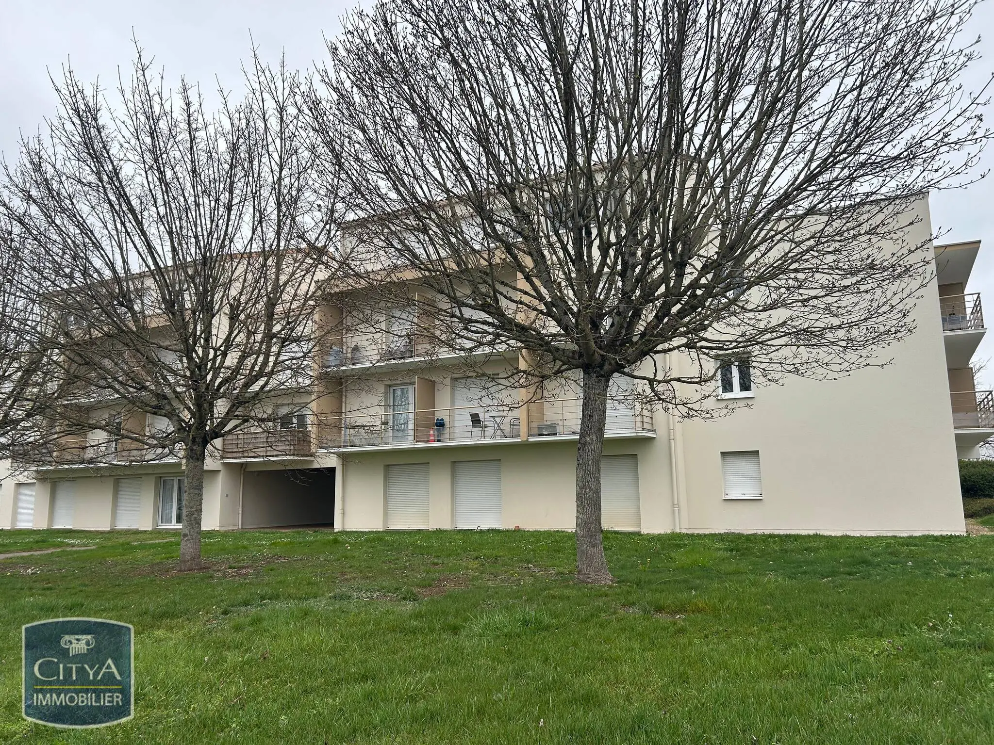 Photo 1 Appartement 1 pièce 22.4m²