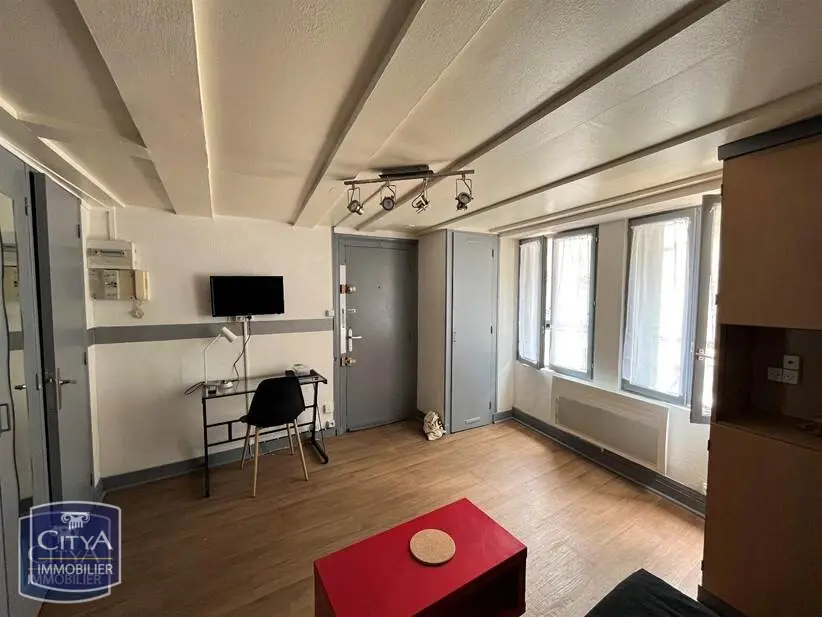 Photo 1 Appartement 1 pièce 15.71m²