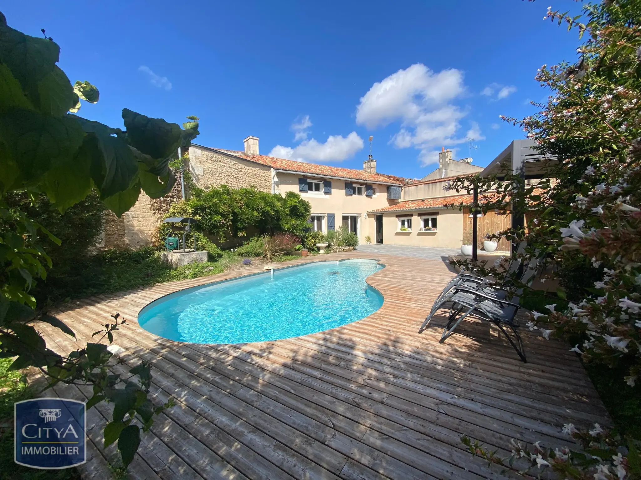 Photo 1 Maison 5 pièces 126m²