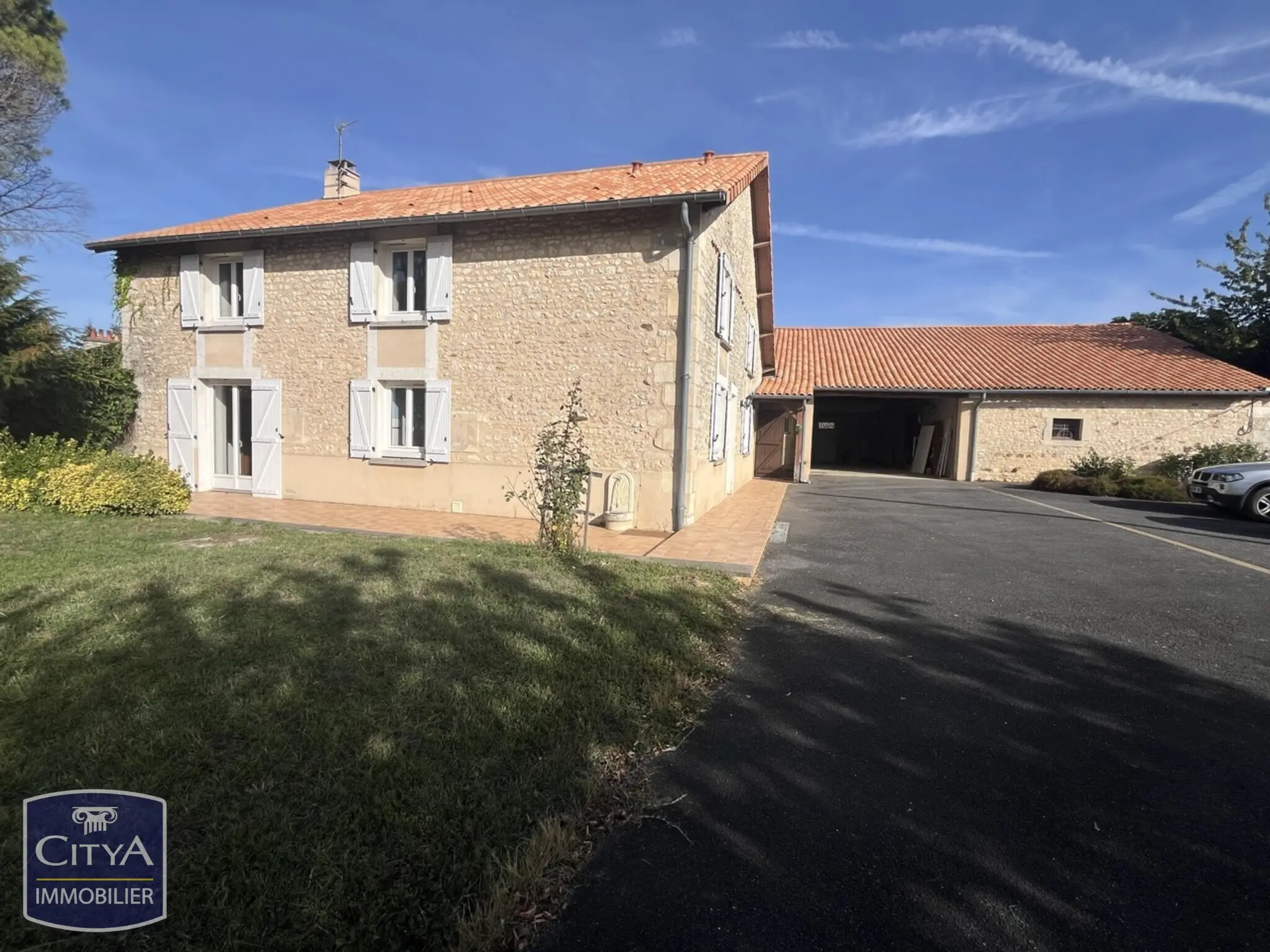Photo 2 Maison 7 pièces 224.9m²