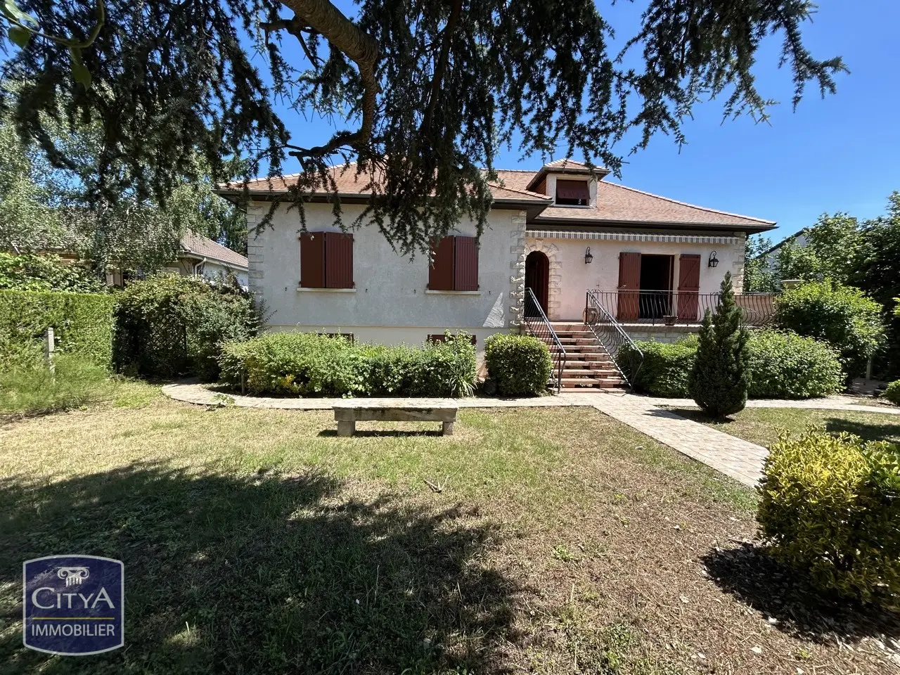 Photo 1 Maison 8 pièces 189.16m²
