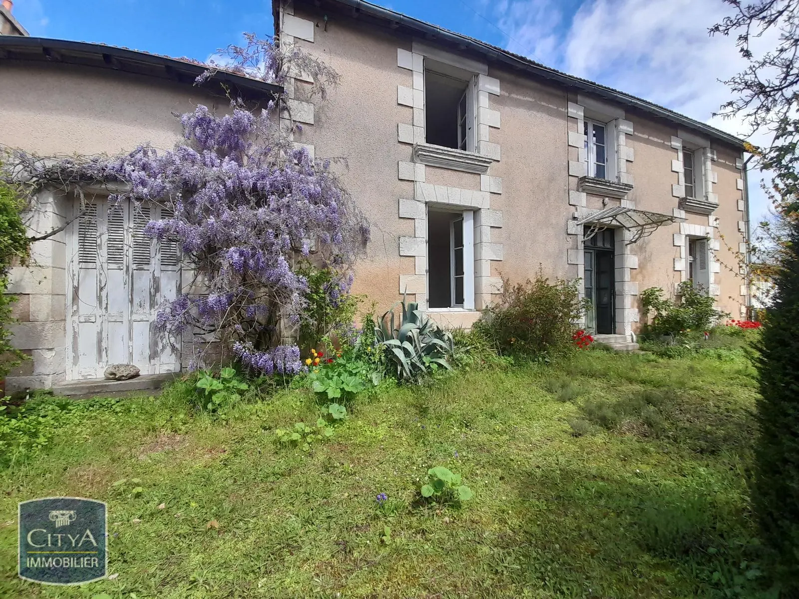 Photo 1 Maison 5 pièces 147.3m²