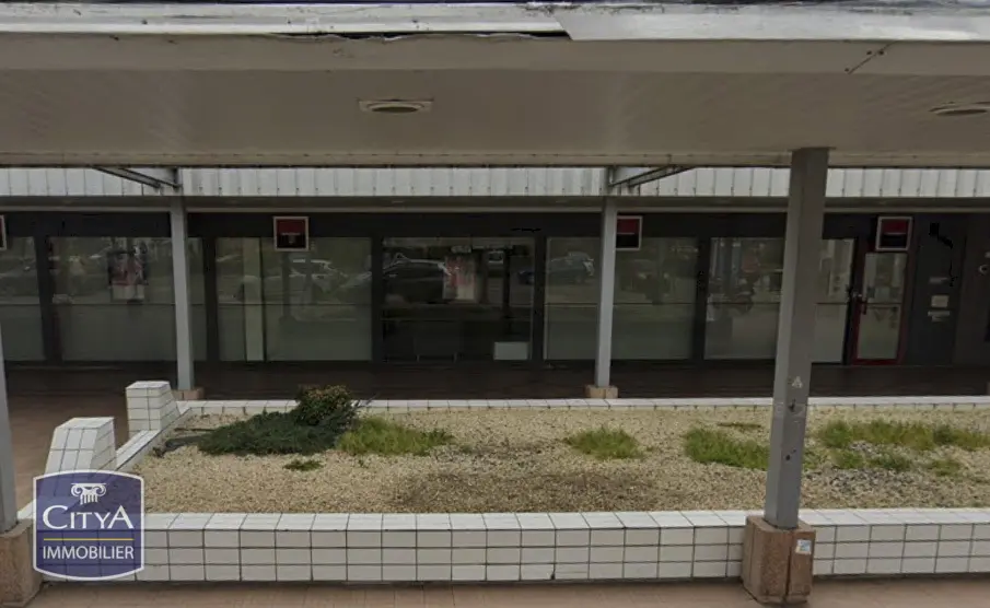 Local commercial 66 m² · à Poitiers · 66 m² · 290 000 €