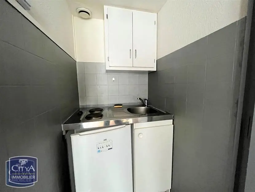 Photo 3 Appartement 1 pièce 15.71m²