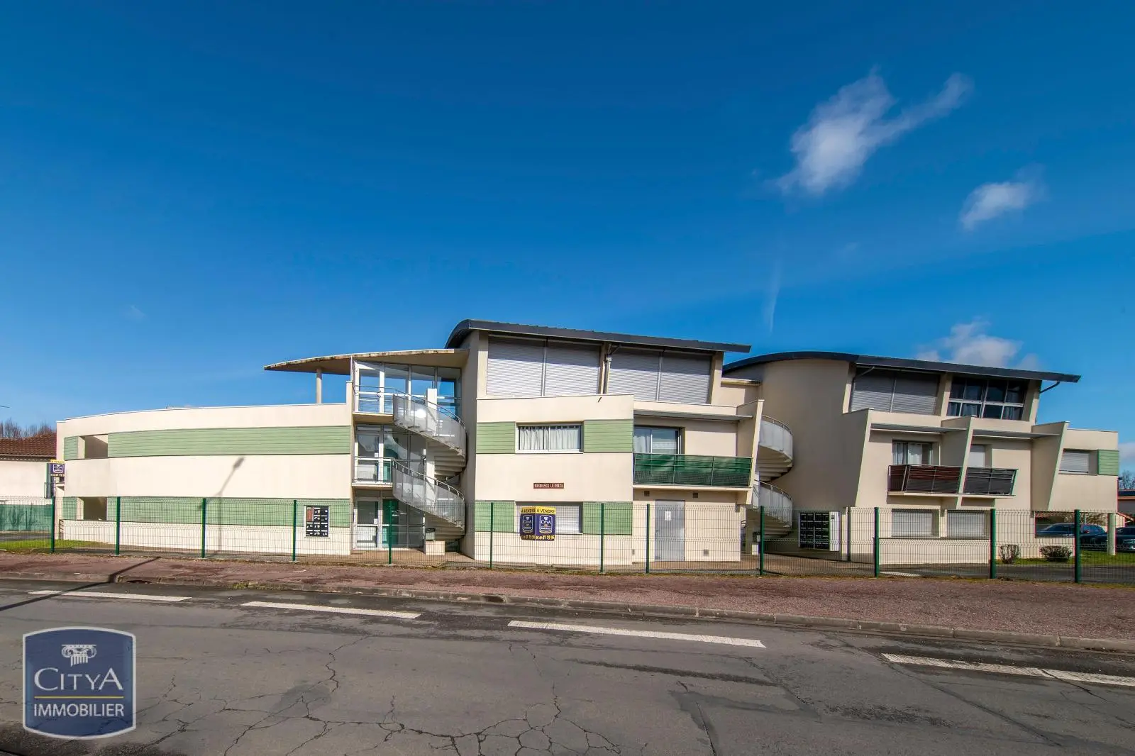 Photo 2 Appartement 1 pièce 18m²