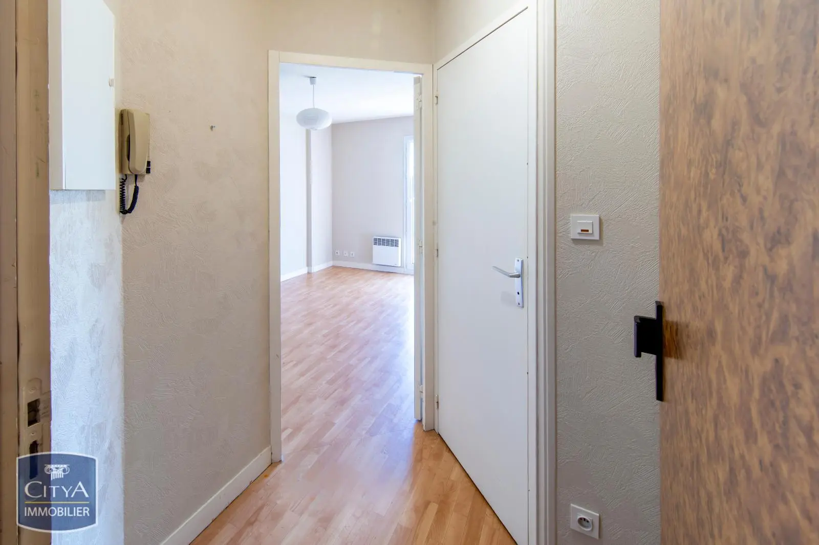 Photo 2 Appartement 1 pièce 23m²
