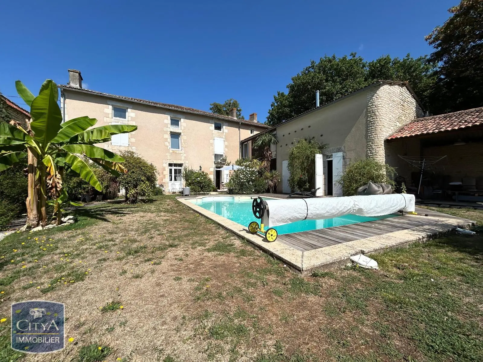 Photo 1 maison Neuville-de-Poitou