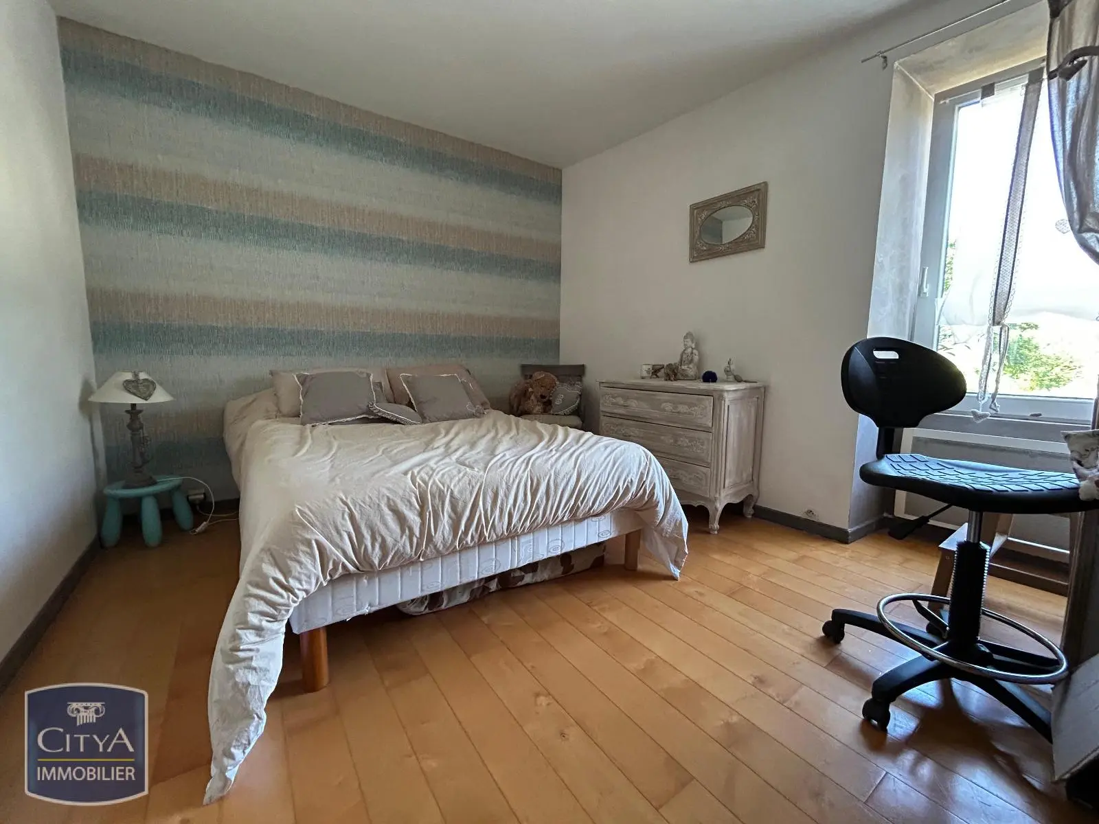 Photo 19 maison Neuville-de-Poitou