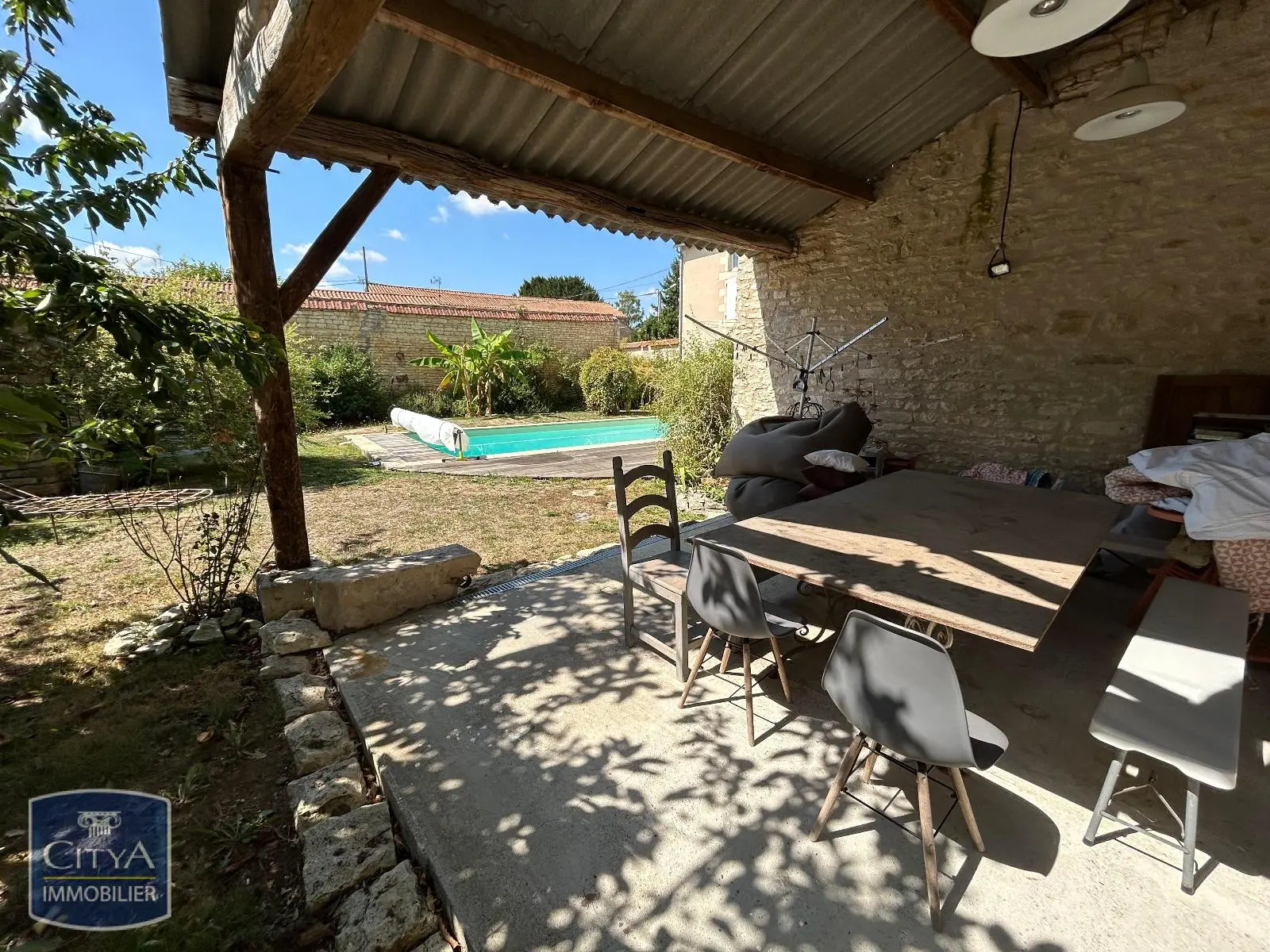 Photo 2 maison Neuville-de-Poitou