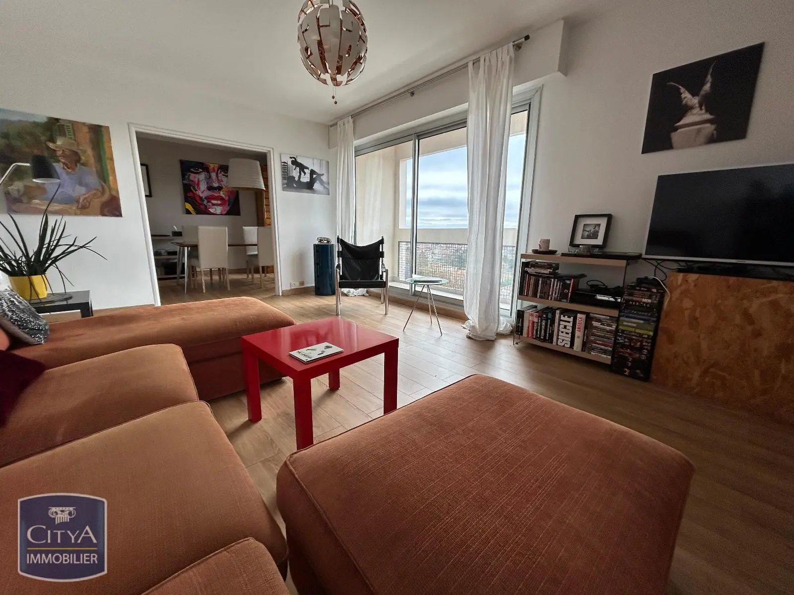 Photo 1 Appartement 5 pièces 106m²