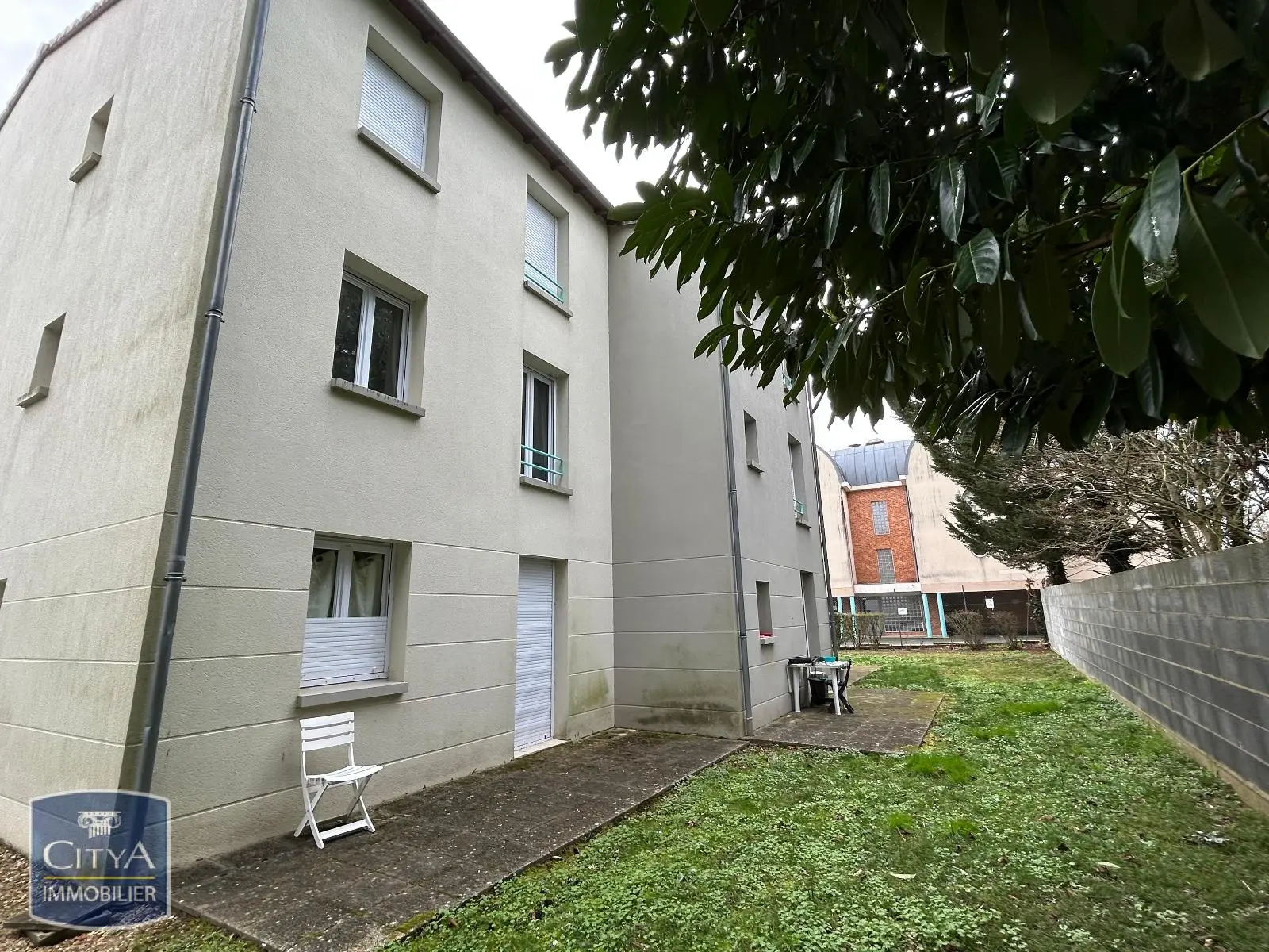 Photo 1 Appartement 1 pièce 29.78m²