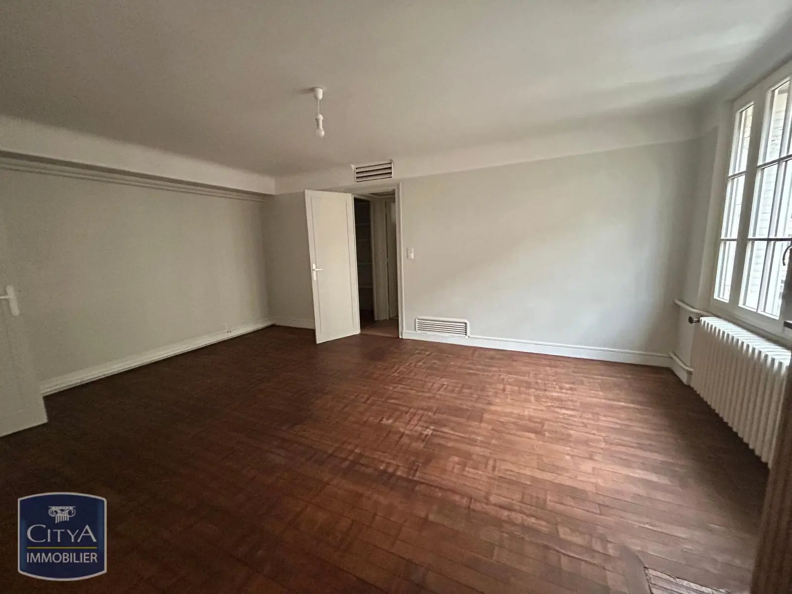 Photo 2 Appartement 2 pièces 56.38m²