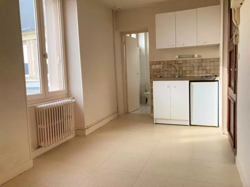 Illustration pour Appartement 1 pièce 15.55m² Photo Appartement 1 pièce 15.55m²