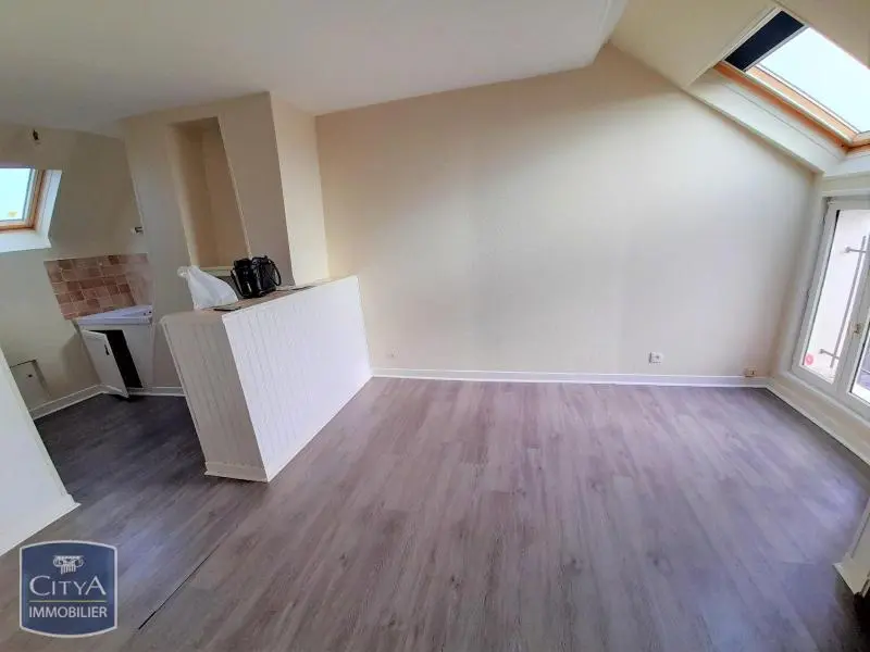 Photo 1 Appartement 1 pièce 20.56m²