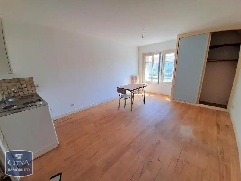 Photo 1 Appartement 1 pièce 26.96m²