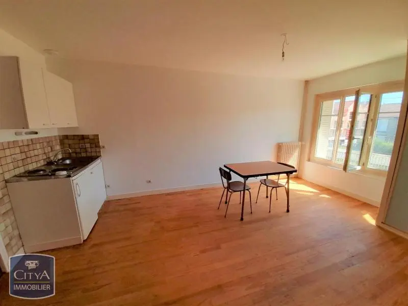 Photo 2 Appartement 1 pièce 26.96m²