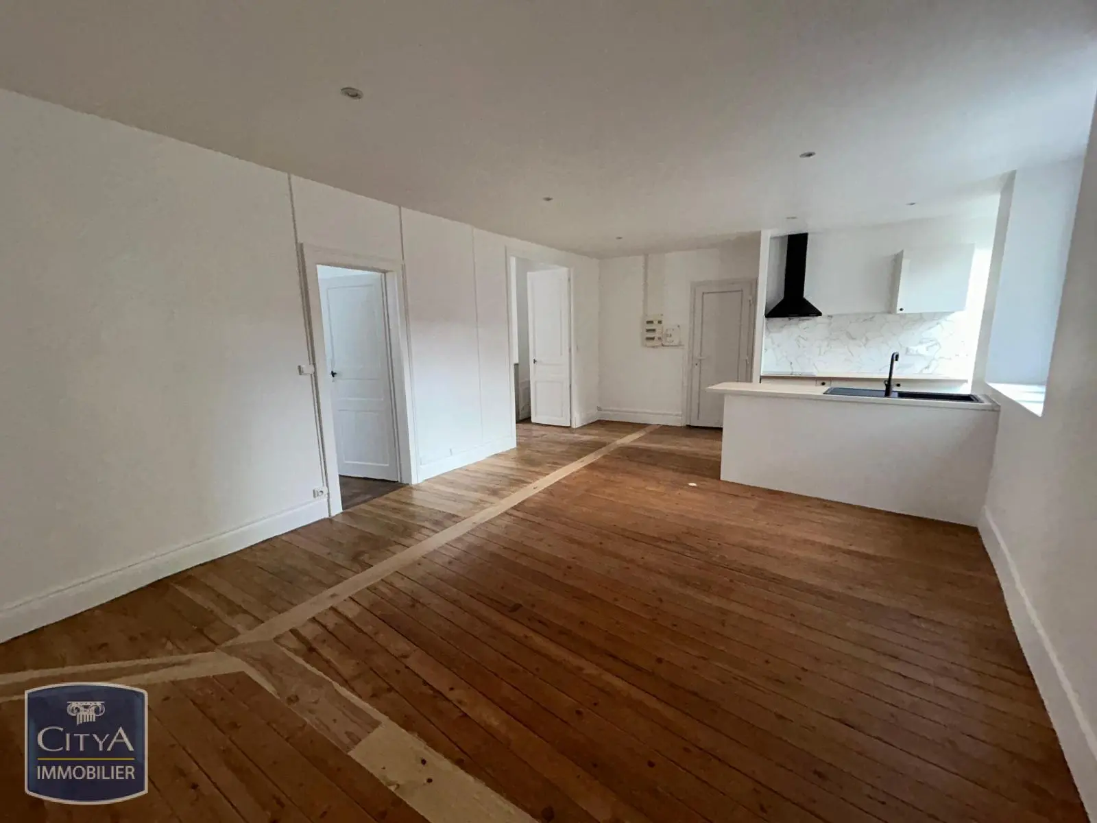 Photo 2 Appartement 4 pièces 92m²