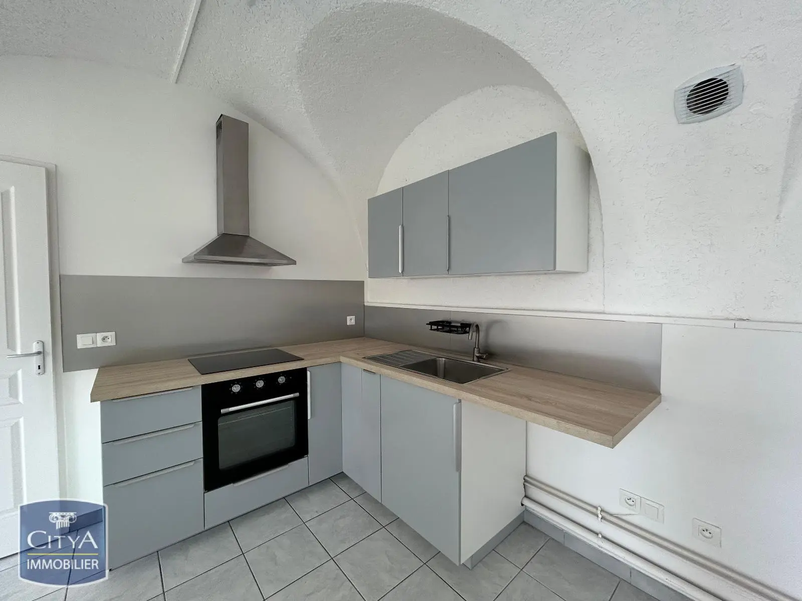 Photo 1 Appartement 2 pièces 56m²