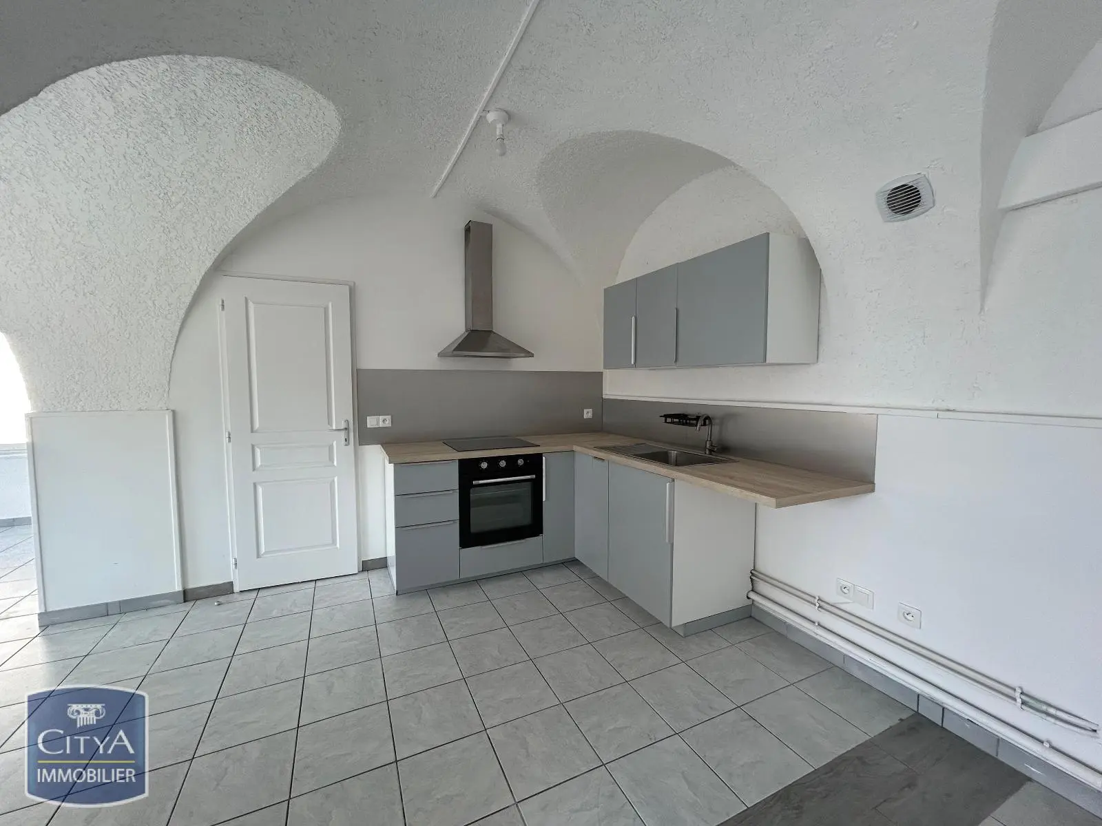 Photo 2 Appartement 2 pièces 56m²