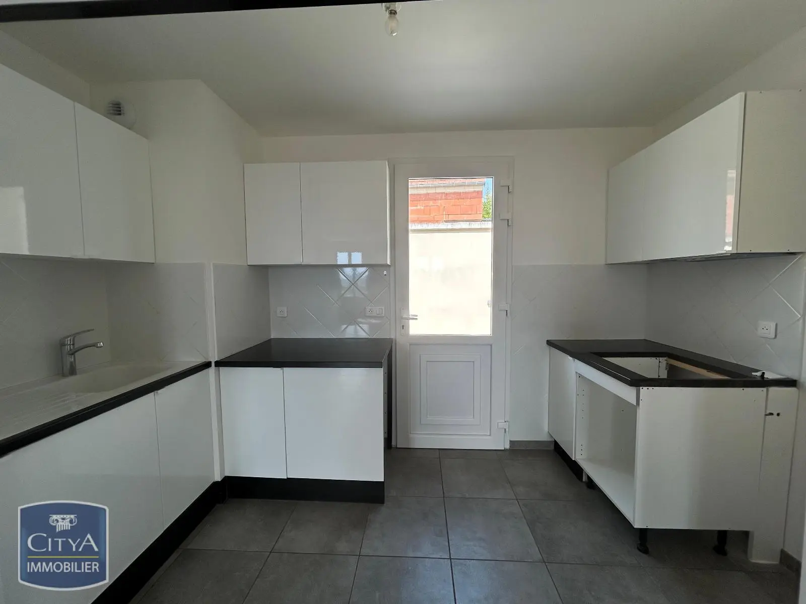 Photo 3 Maison 3 pièces 64m²