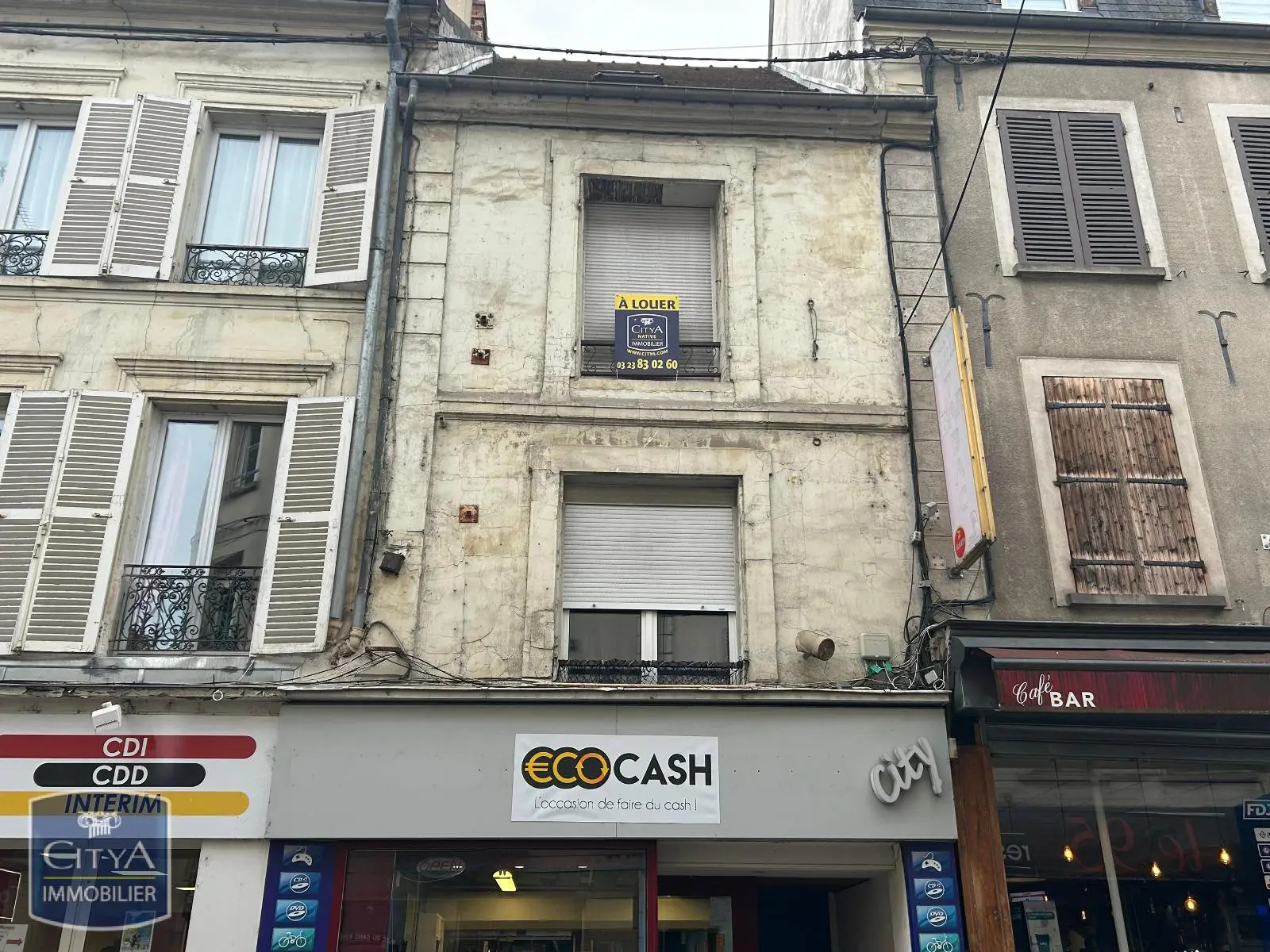 Photo 2 Local Commercial 105m²