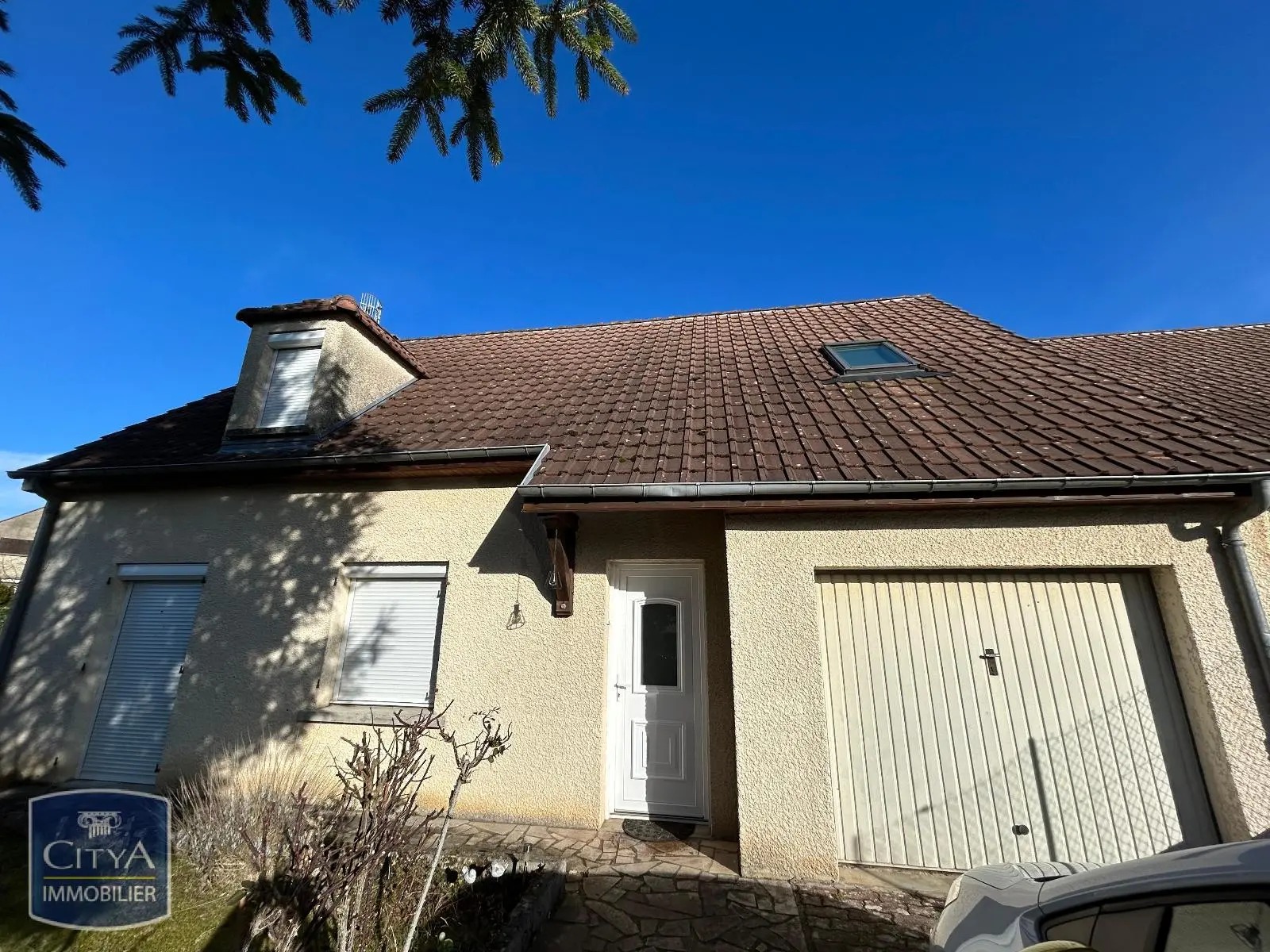 Photo 1 Maison 5 pièces 107.75m²