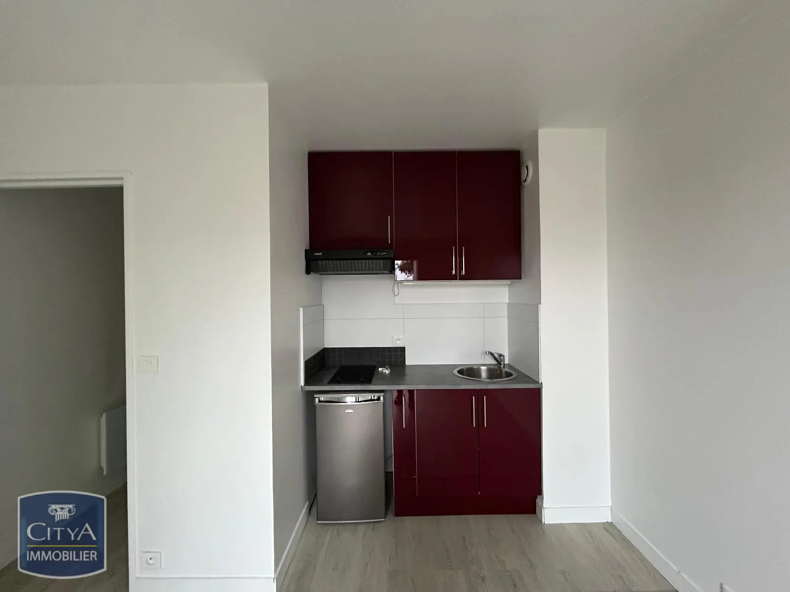 Photo 2 Appartement 1 pièce 20.87m²