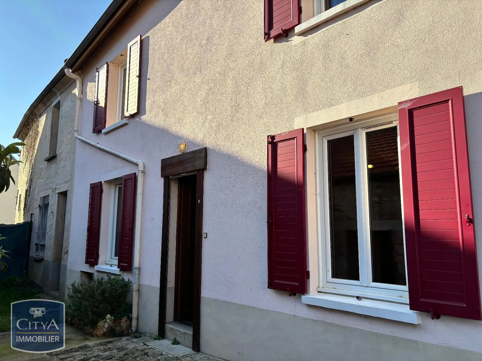 Photo 1 Maison 5 pièces 97.66m²