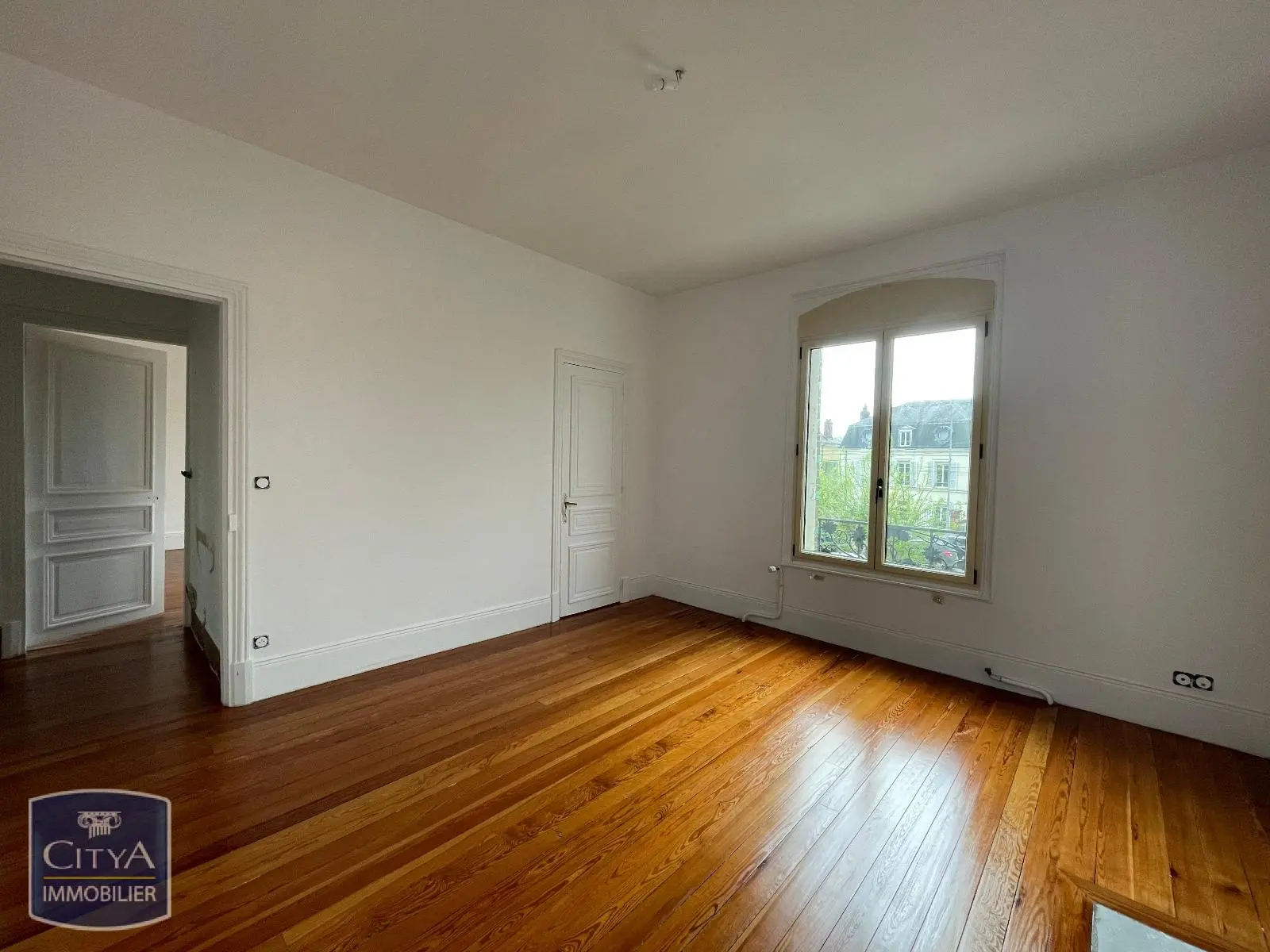 Photo 20 Maison 8 pièces 212m²