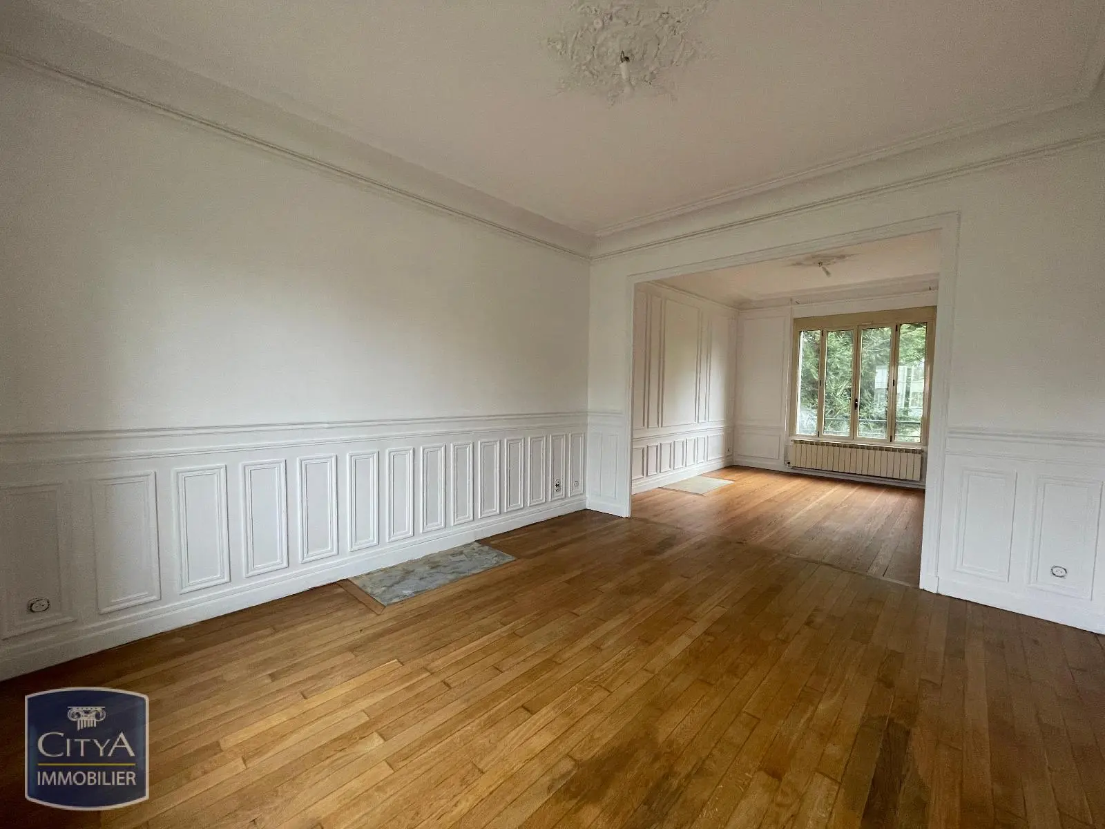 Photo 1 Maison 8 pièces 212m²