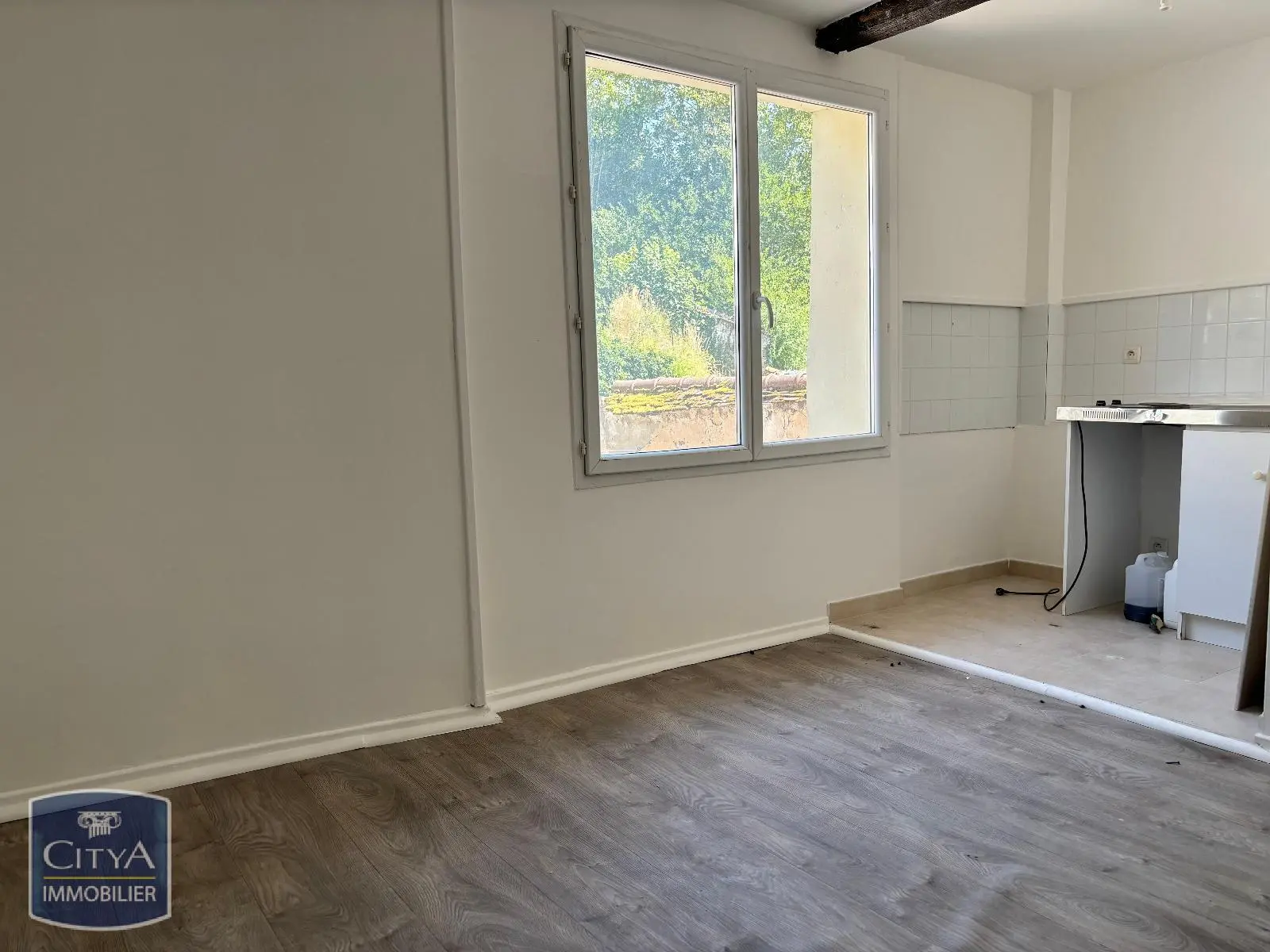 Photo 1 Appartement 1 pièce 16.82m²