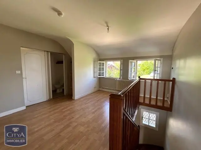 Photo 9 Maison 6 pièces 157.8m²