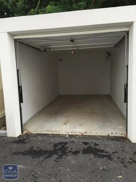 Photo 2 Parking 13m²