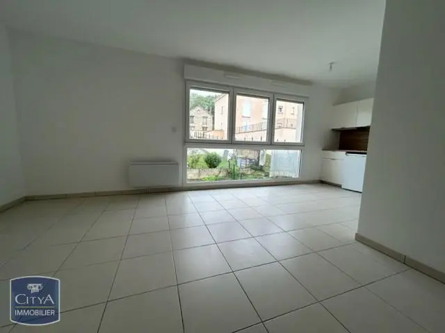 Photo 2 Appartement 1 pièce 31.52m²