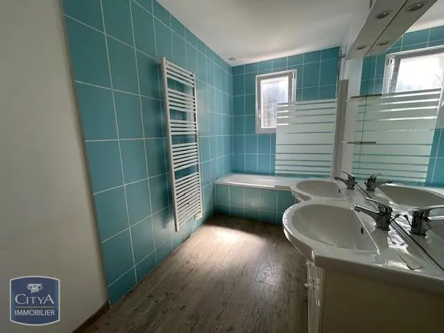 Photo 10 Maison 6 pièces 157.8m²