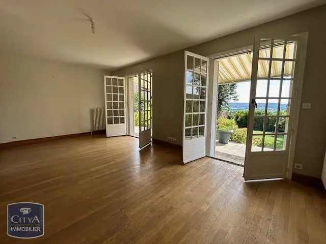 Photo 3 Maison 6 pièces 157.8m²