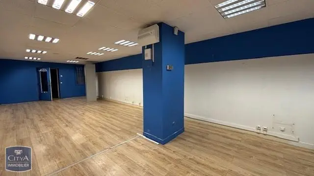 Photo 3 Local Commercial 105m²