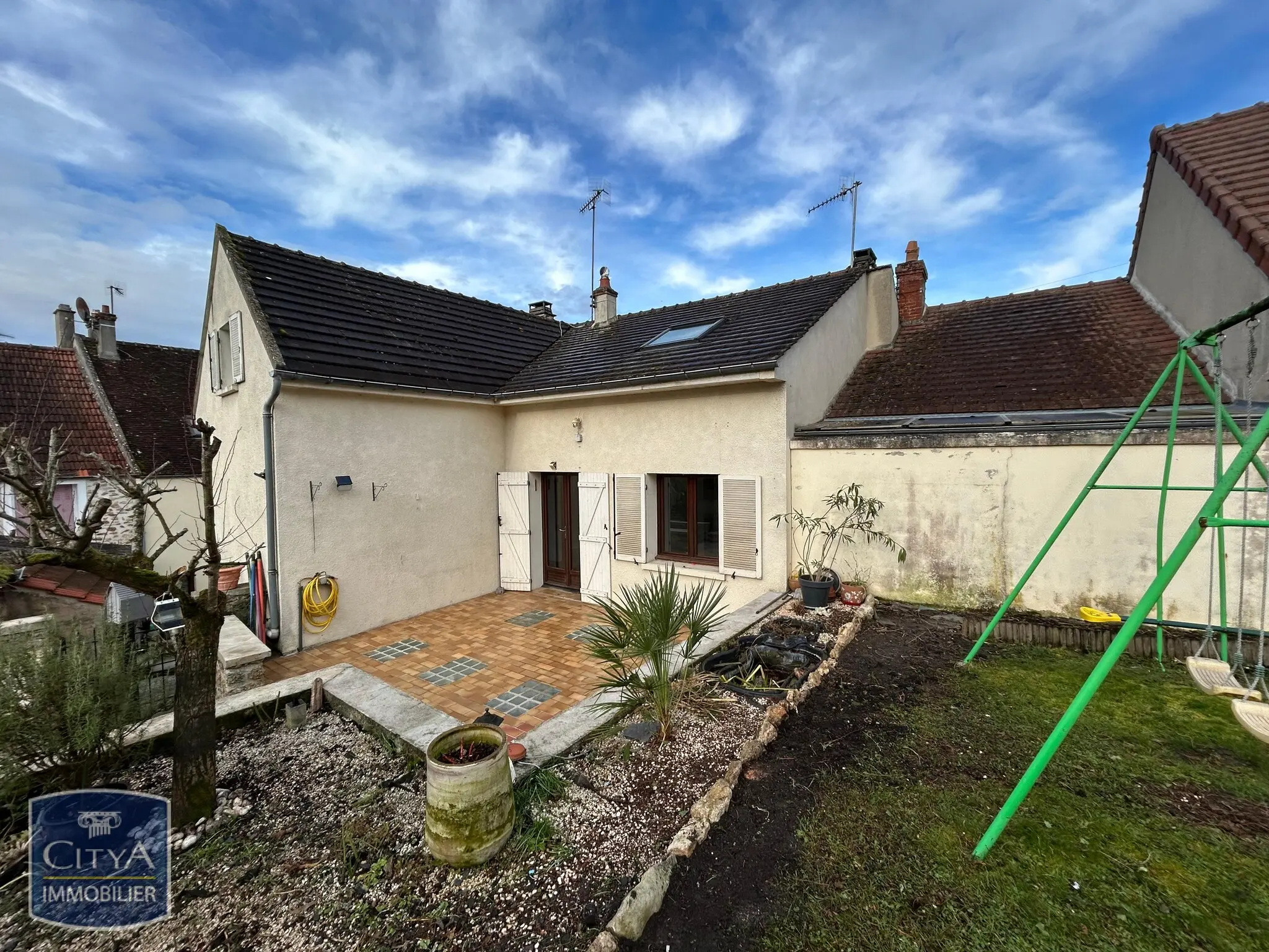 Photo 1 Maison 9 pièces 162m²