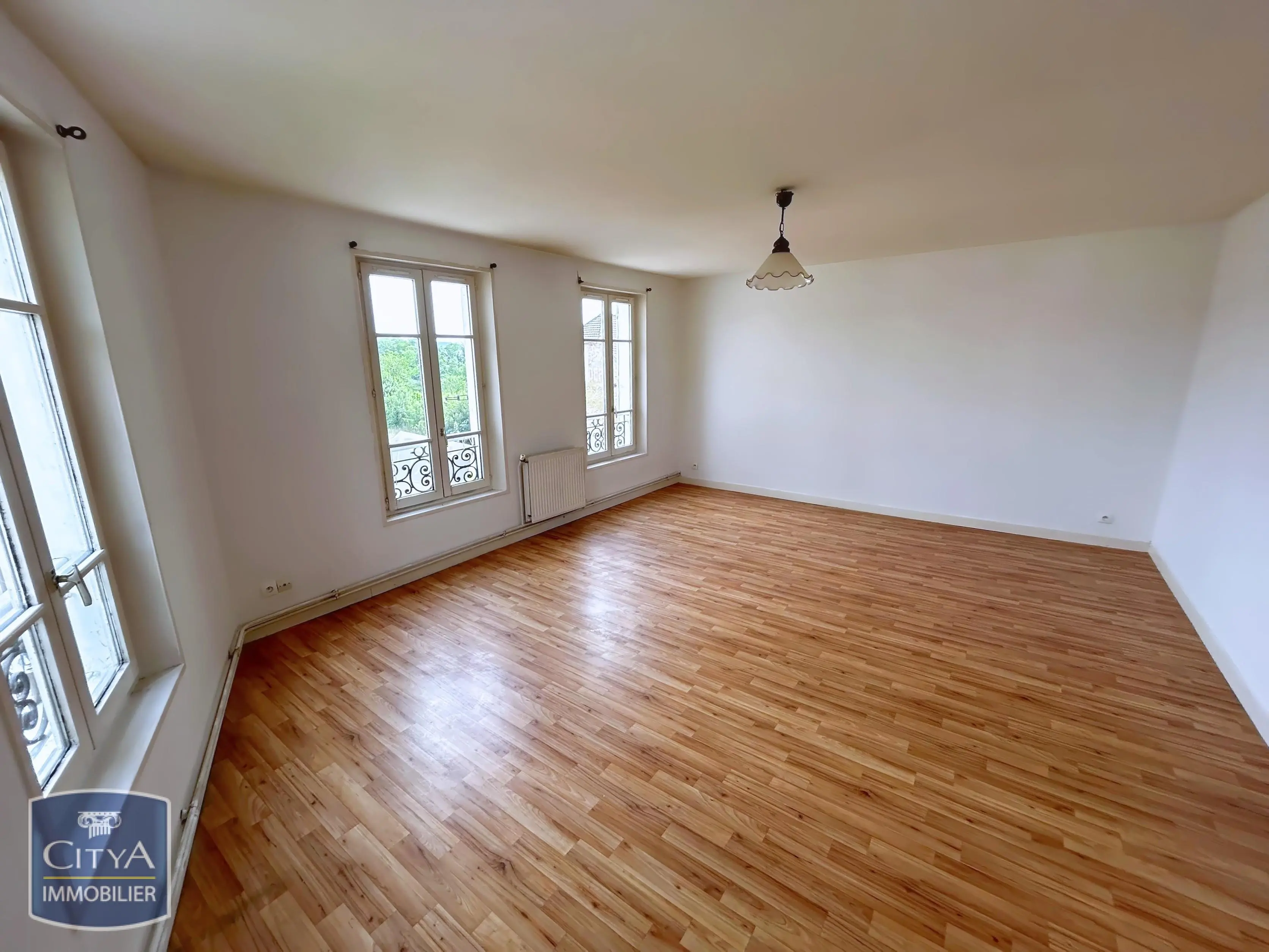 Photo 4 Immeuble 262.7m²