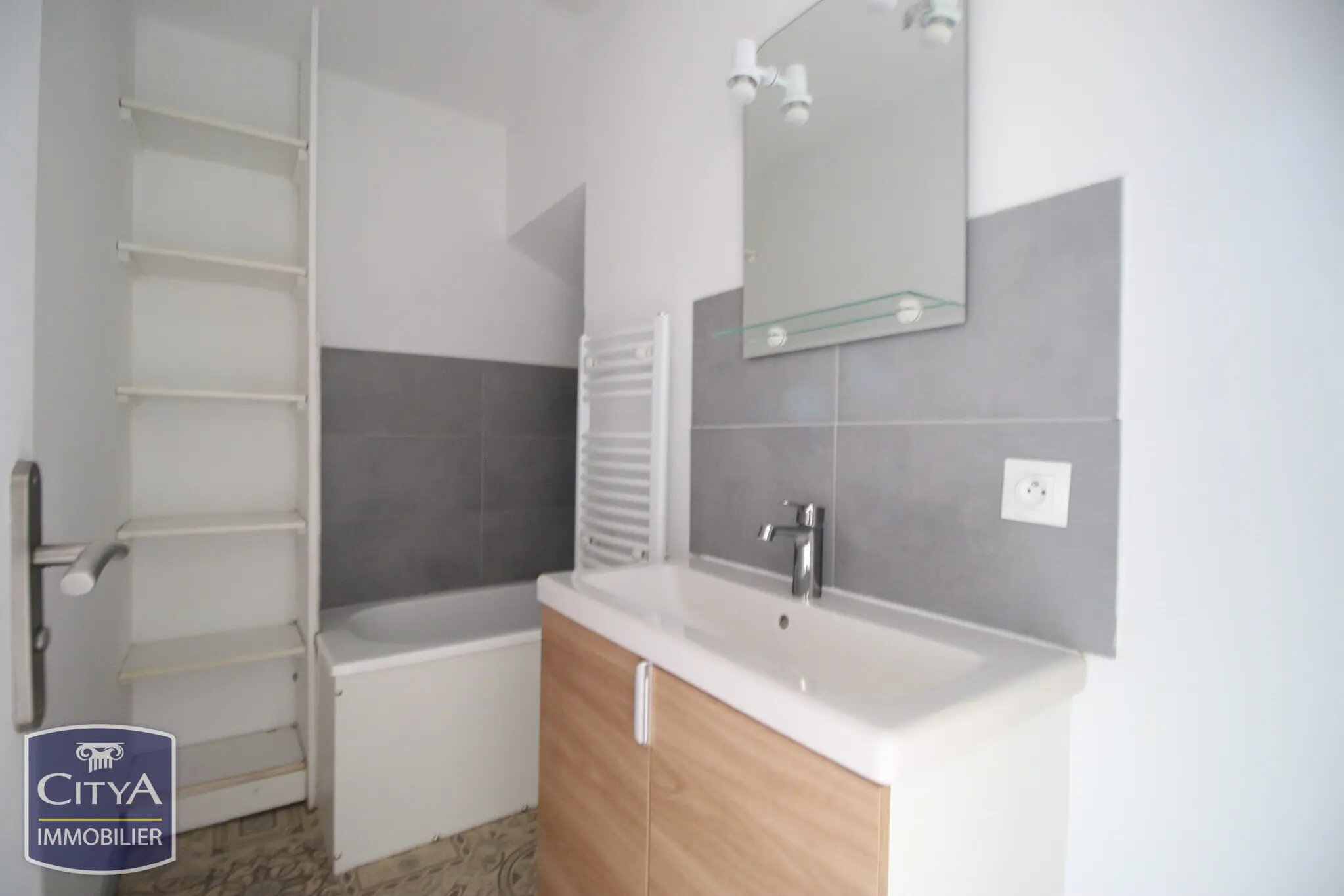 Photo 6 Immeuble 250m²