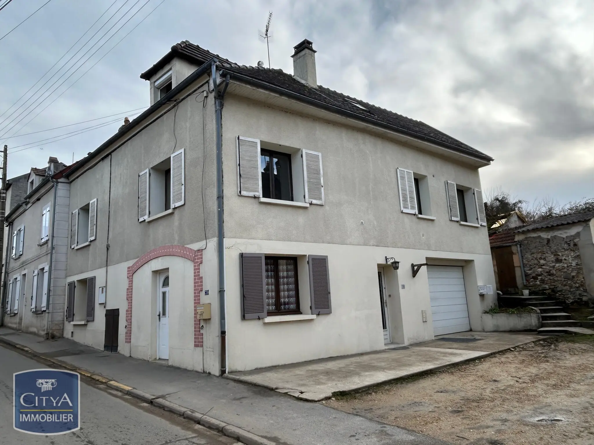 Photo 2 Maison 9 pièces 162m²