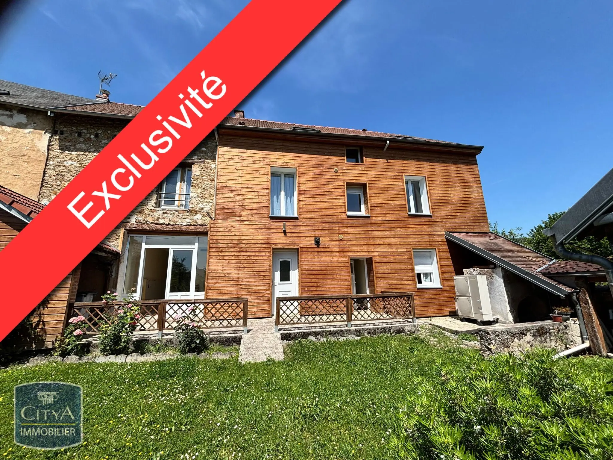 Photo 1 Immeuble 208.53m²