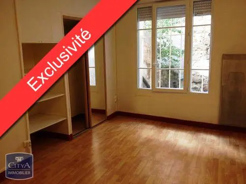 Photo 1 Immeuble 250m²