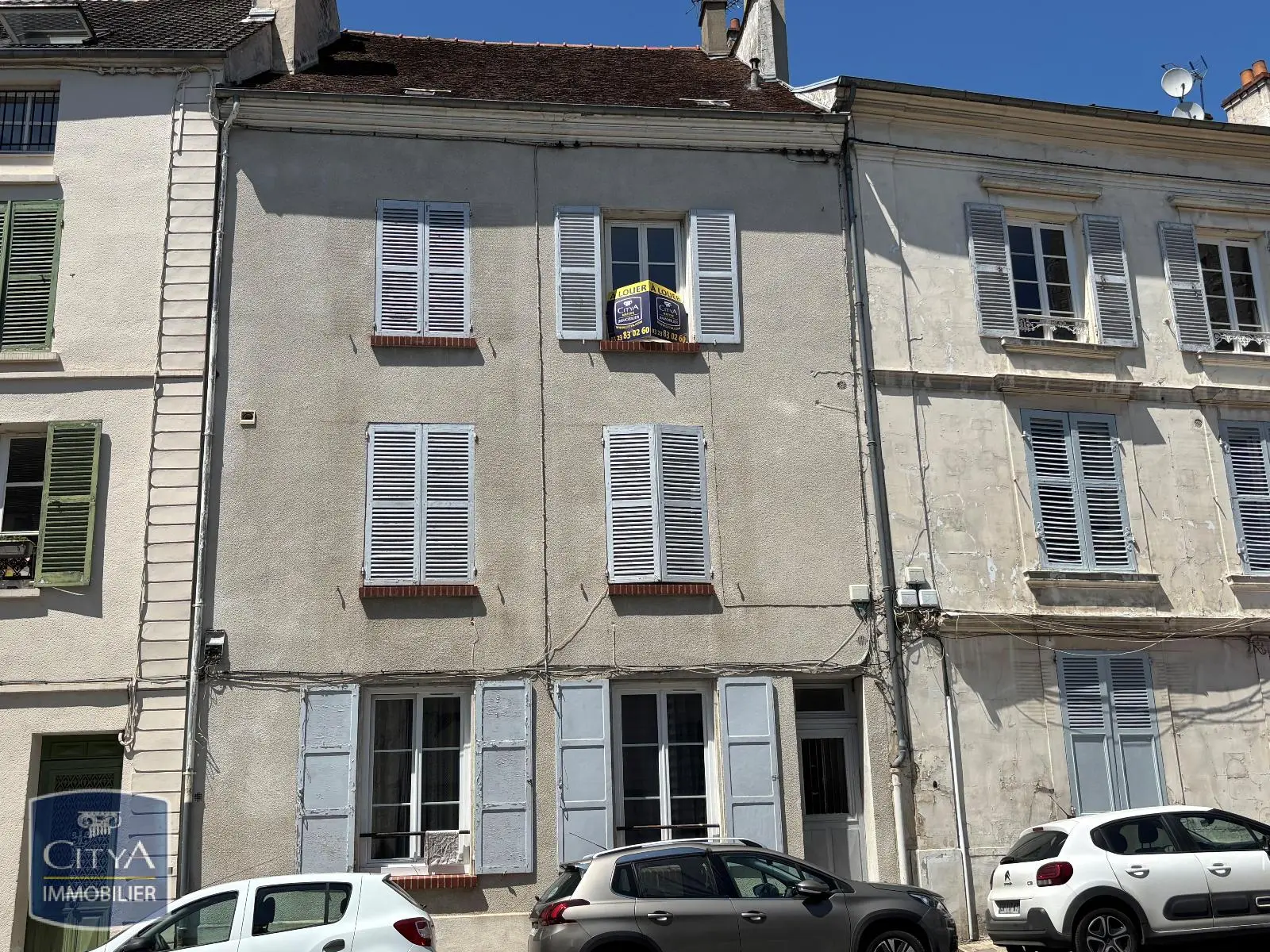 Photo 3 Immeuble 250m²