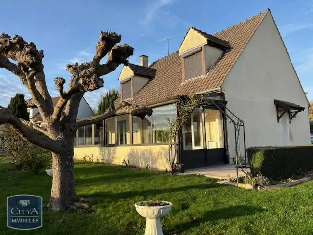 Photo 1 Maison 6 pièces 141m²