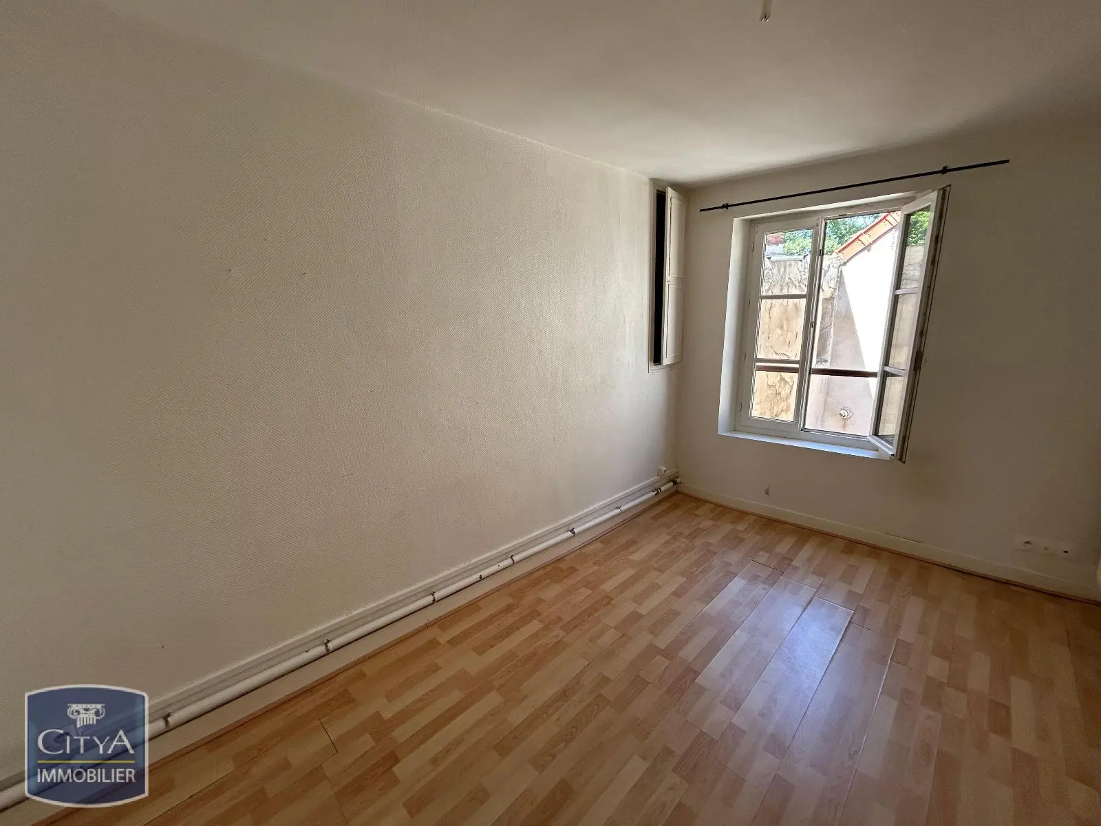 Photo 7 Immeuble 250m²
