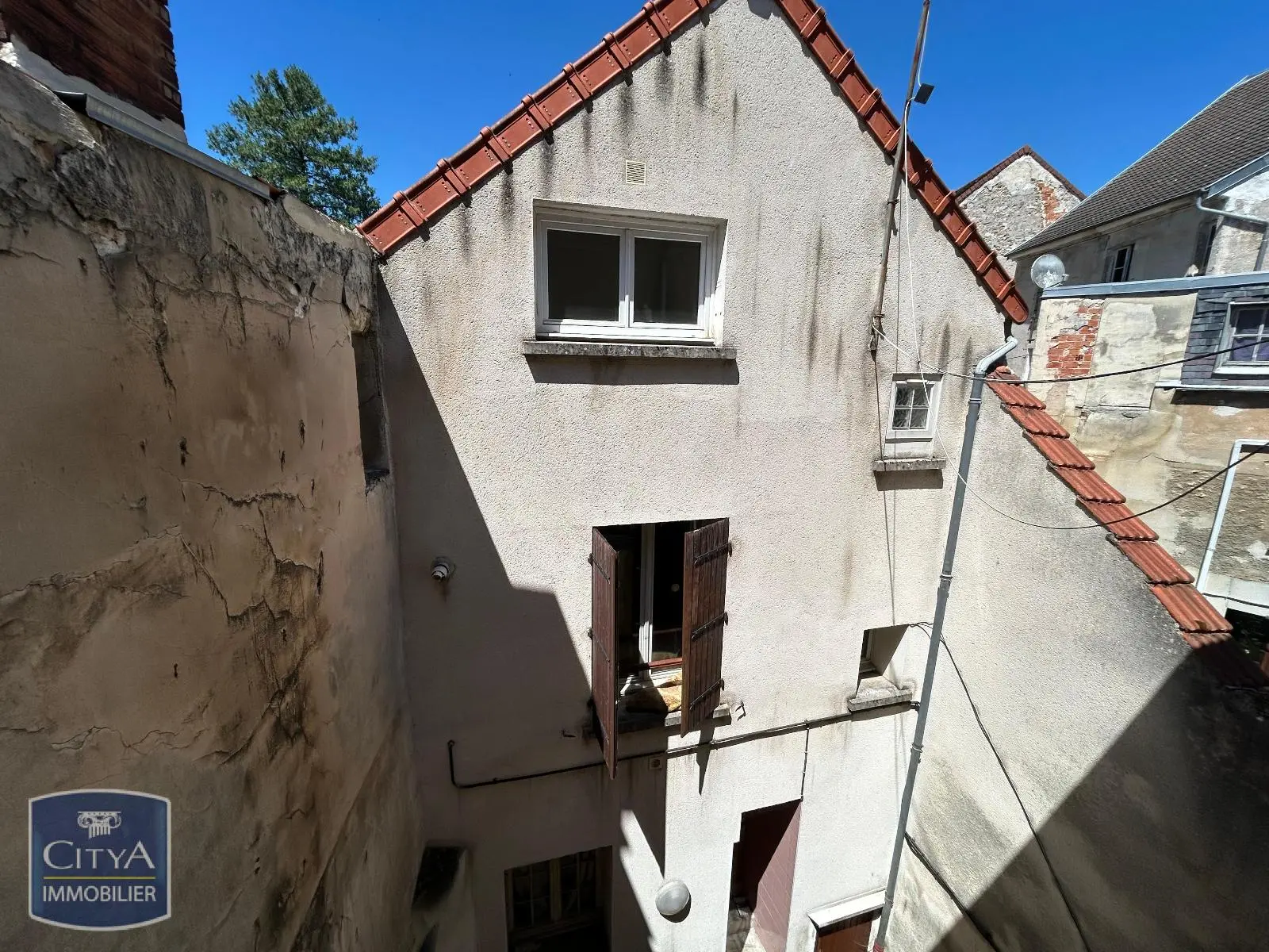 Photo 10 Immeuble 250m²
