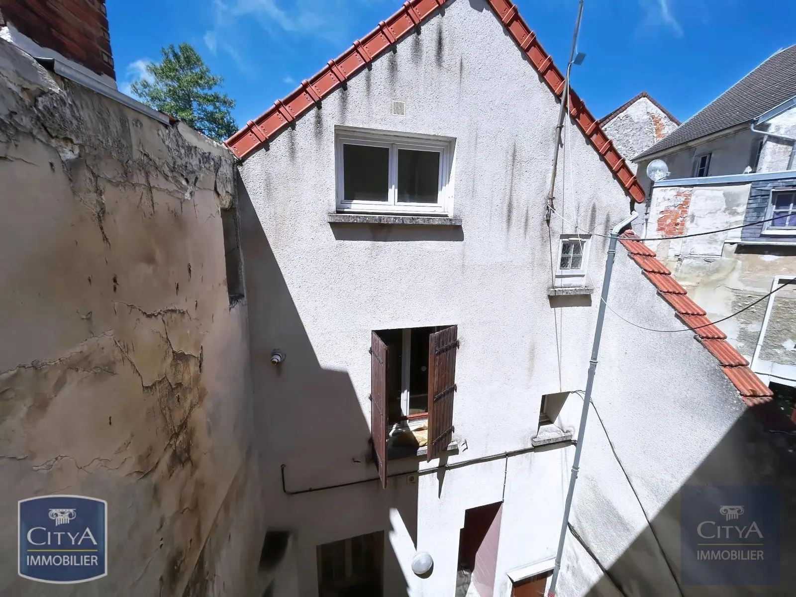 Photo 7 Immeuble 250m²