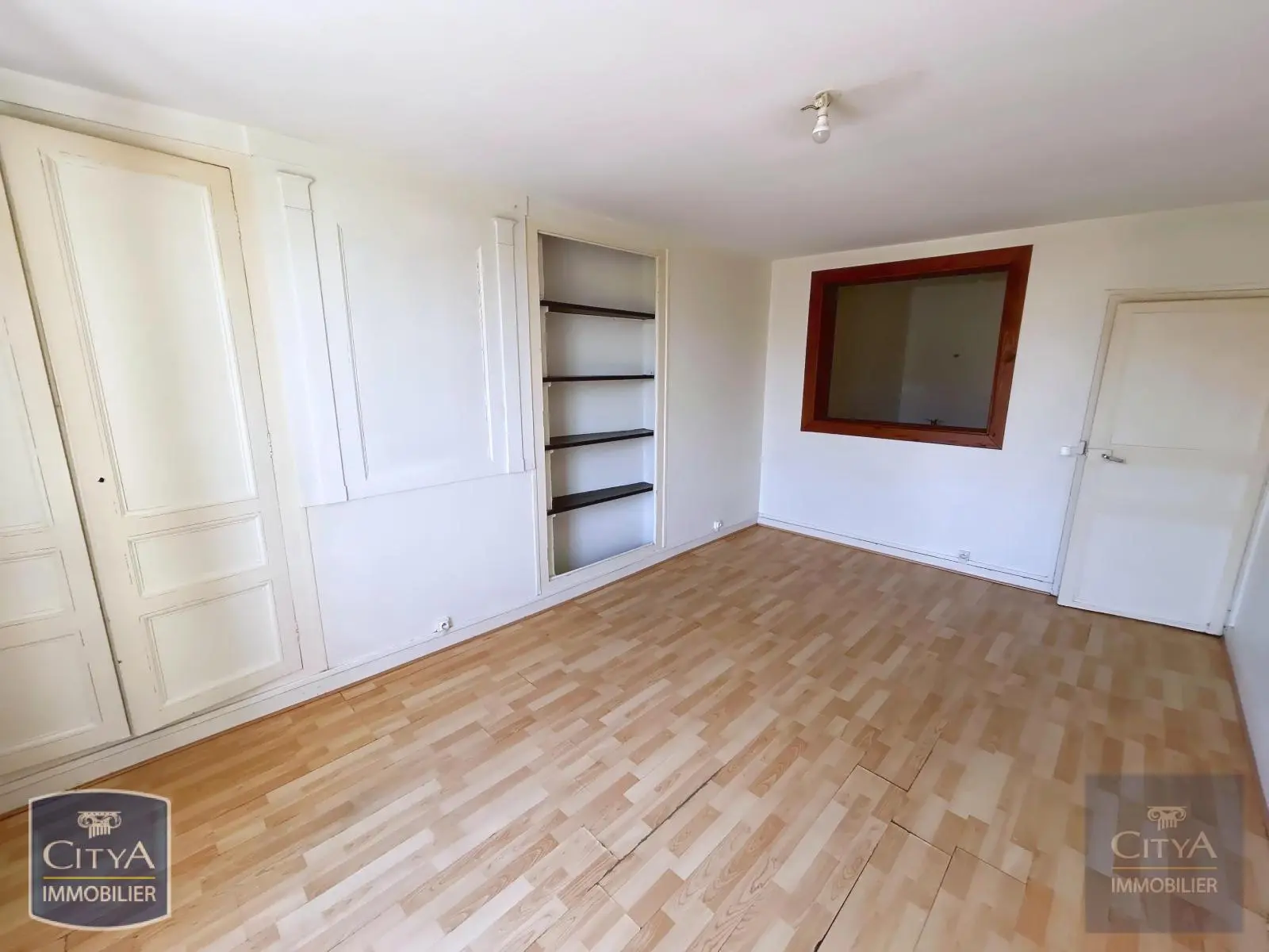 Photo 12 Immeuble 250m²