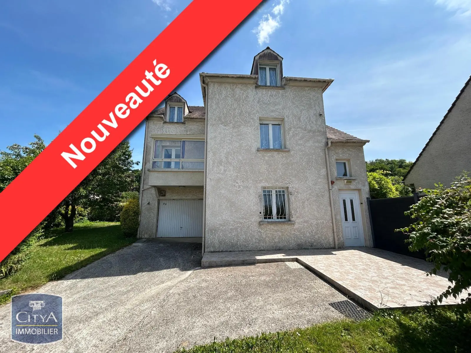 Photo 1 Maison 6 pièces 140m²